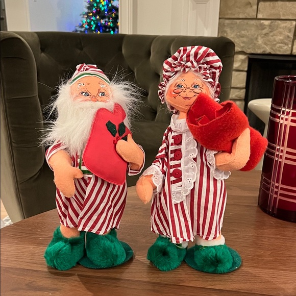 Annalee Other - Annalee 13” 2006 Festive Striped Santa and Mrs. Claus Figurines